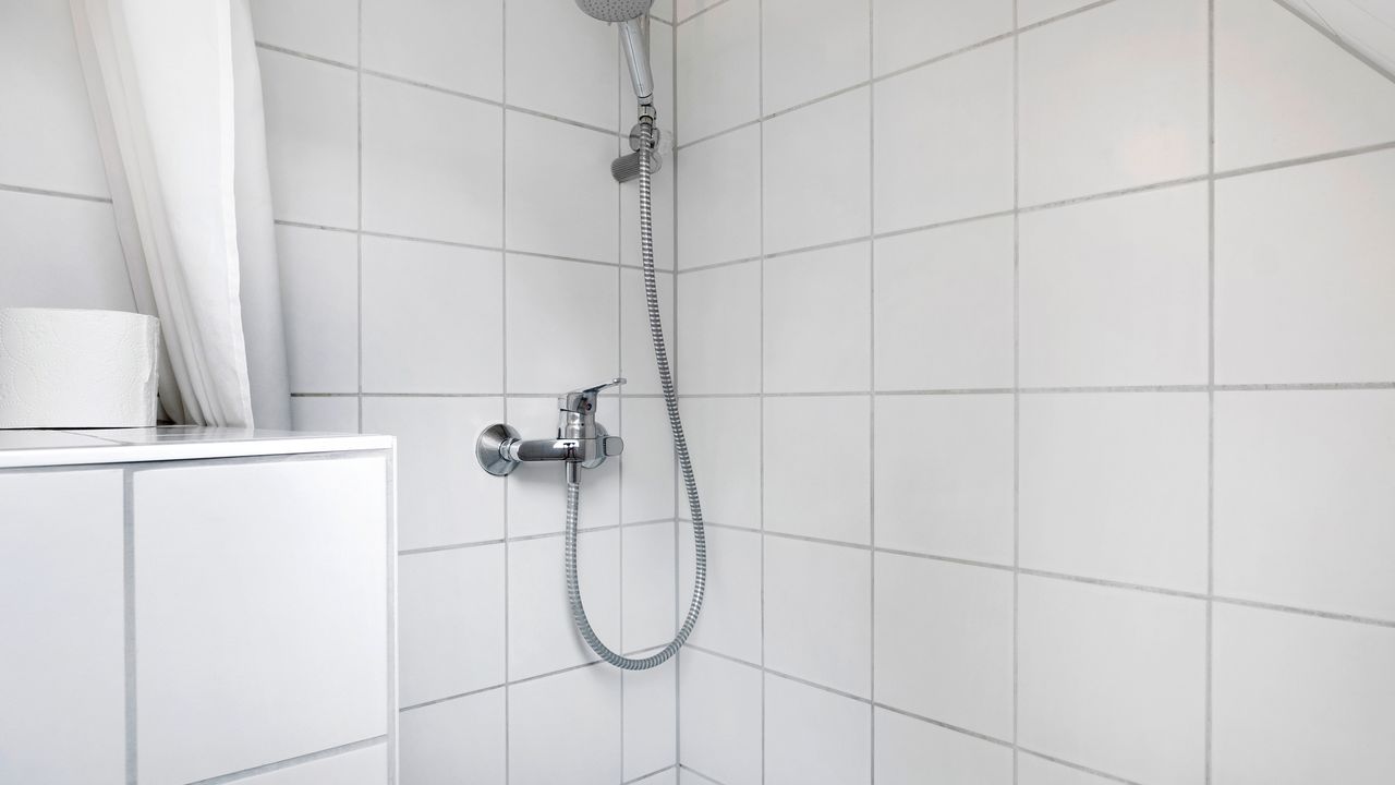 INSIDE, BATHROOM INSIDE, BATHROOM